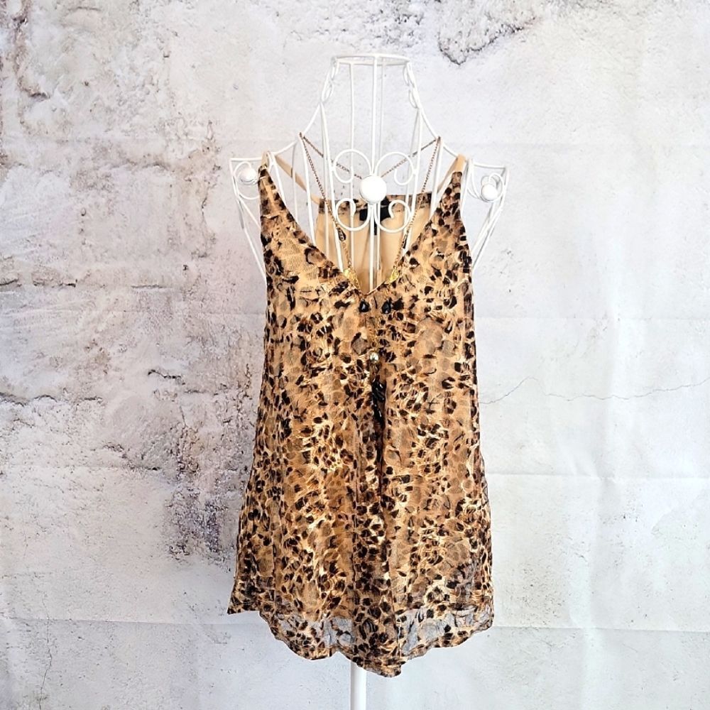 Love J Leopard Print Sleevelesd Women's Top Size M  NWT